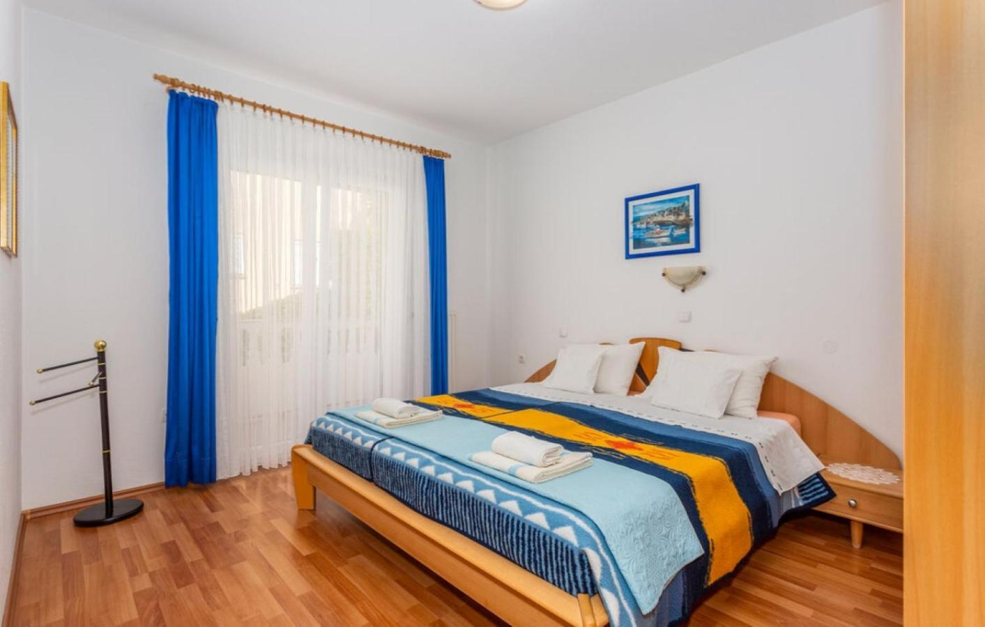Guest House Lucija Banjol Bilik gambar